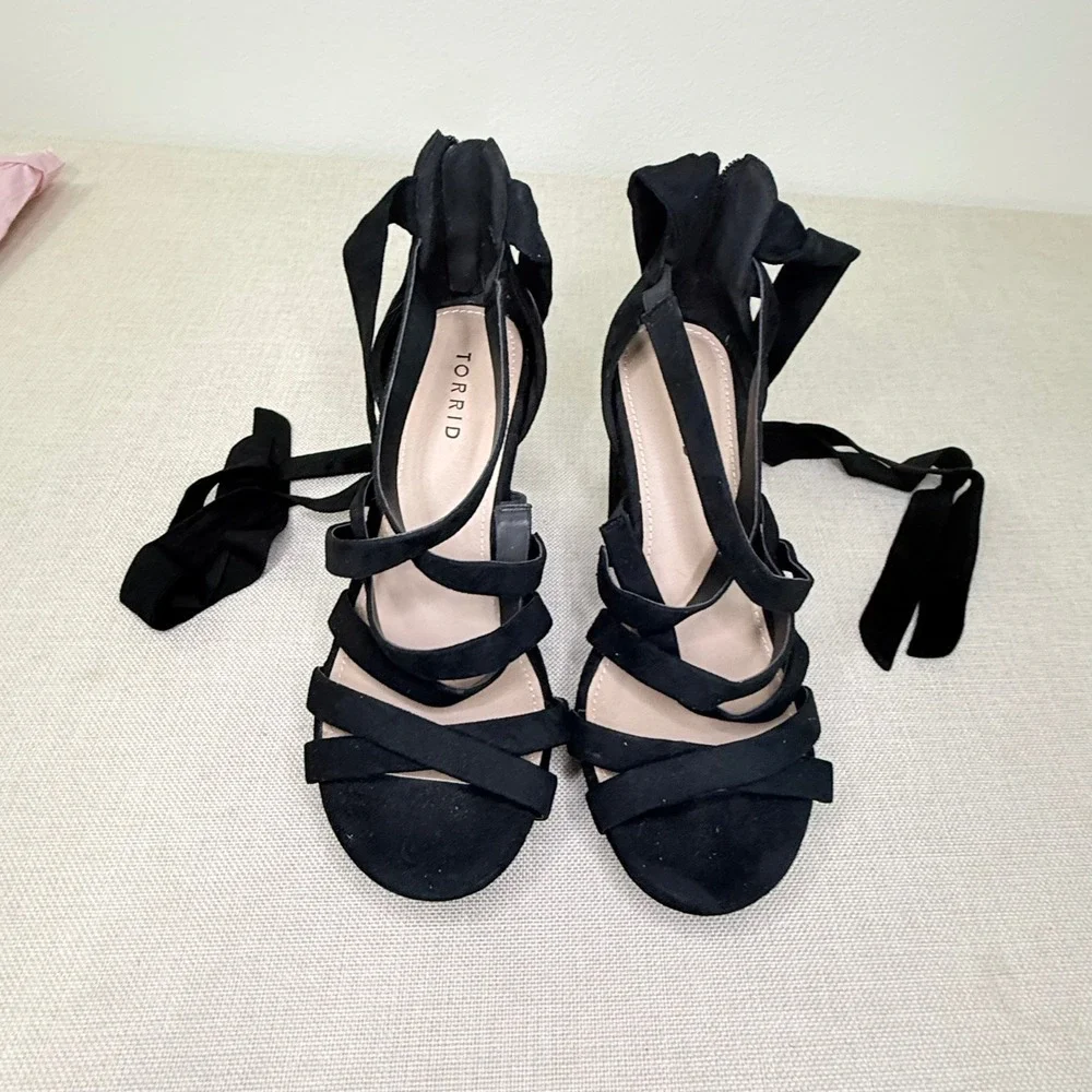 Torrid Black Faux Suede Strappy‎ Wedge Sandals Tie Back Ankle Zip Platform Heels